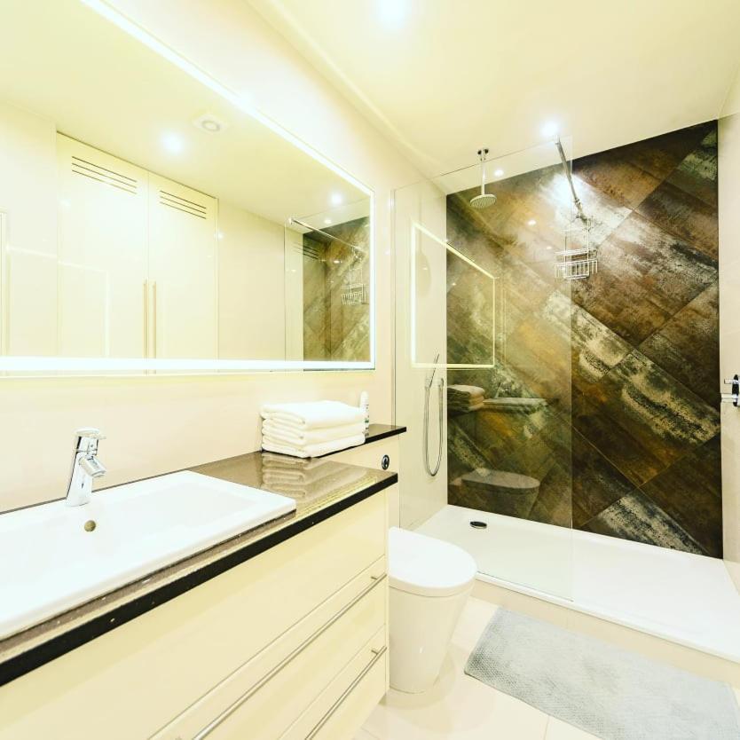 Роскошная 3К Квартира 125М2. 22 Этаж. Набережная. Дрим Таун. Kiev Esterno foto